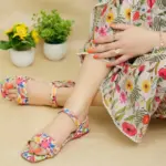 liza sandle wearing by women