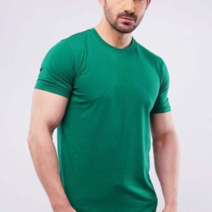 men wearing green t shirt