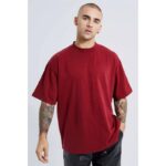 men wearing ret t shirt